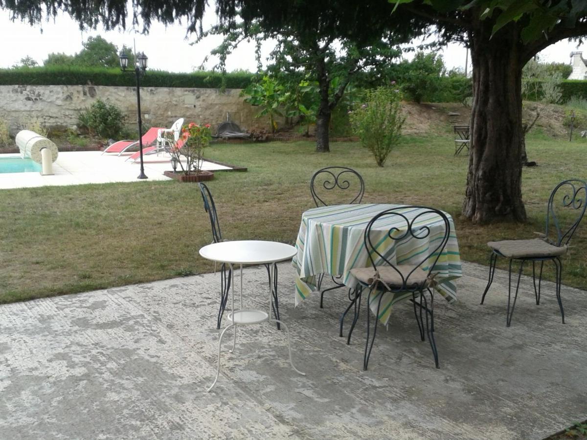 La Recre Bed & Breakfast Restigne ภายนอก รูปภาพ