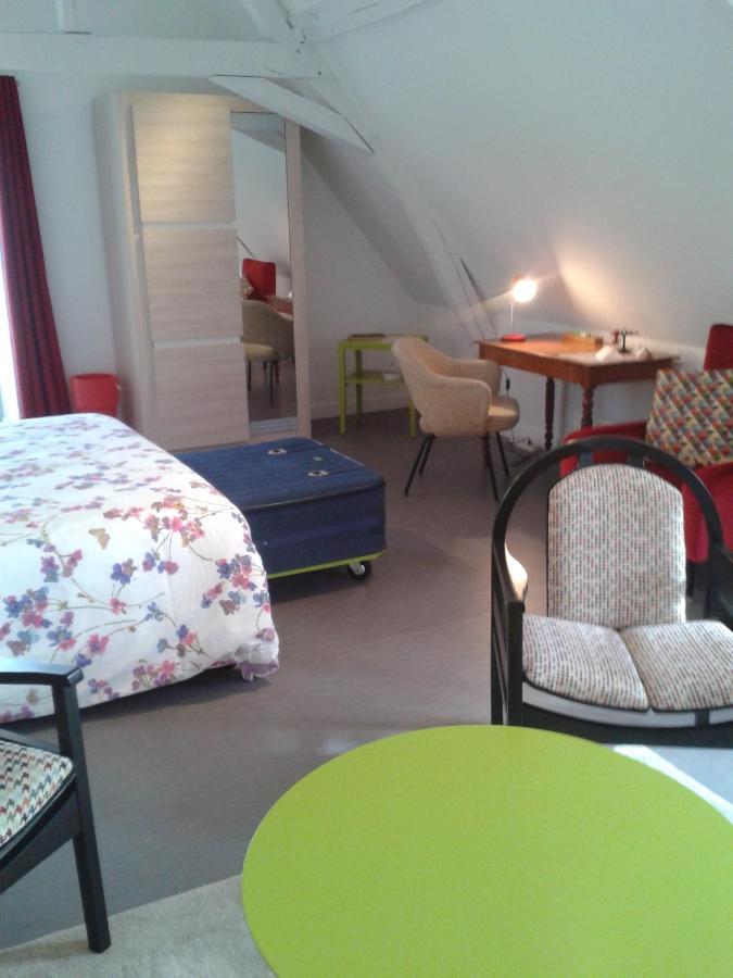 La Recre Bed & Breakfast Restigne ภายนอก รูปภาพ